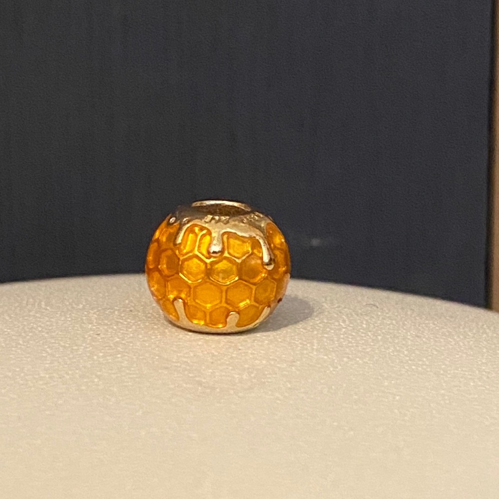 Pandora Shine Honeycomb Charm